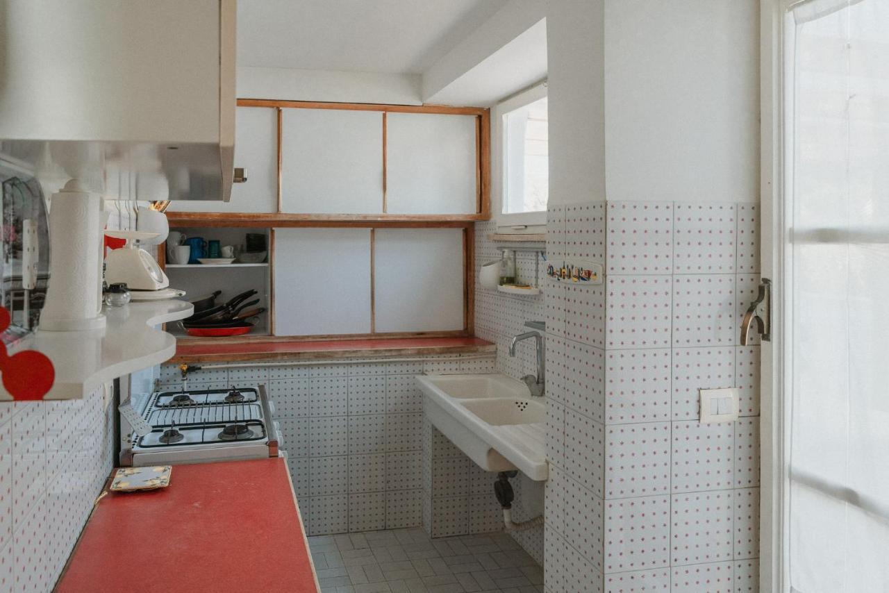 Be Your Home - Appartamento 4 Camere Sul Mare Scesa Al Mare Privata Santa Marinella Exteriör bild