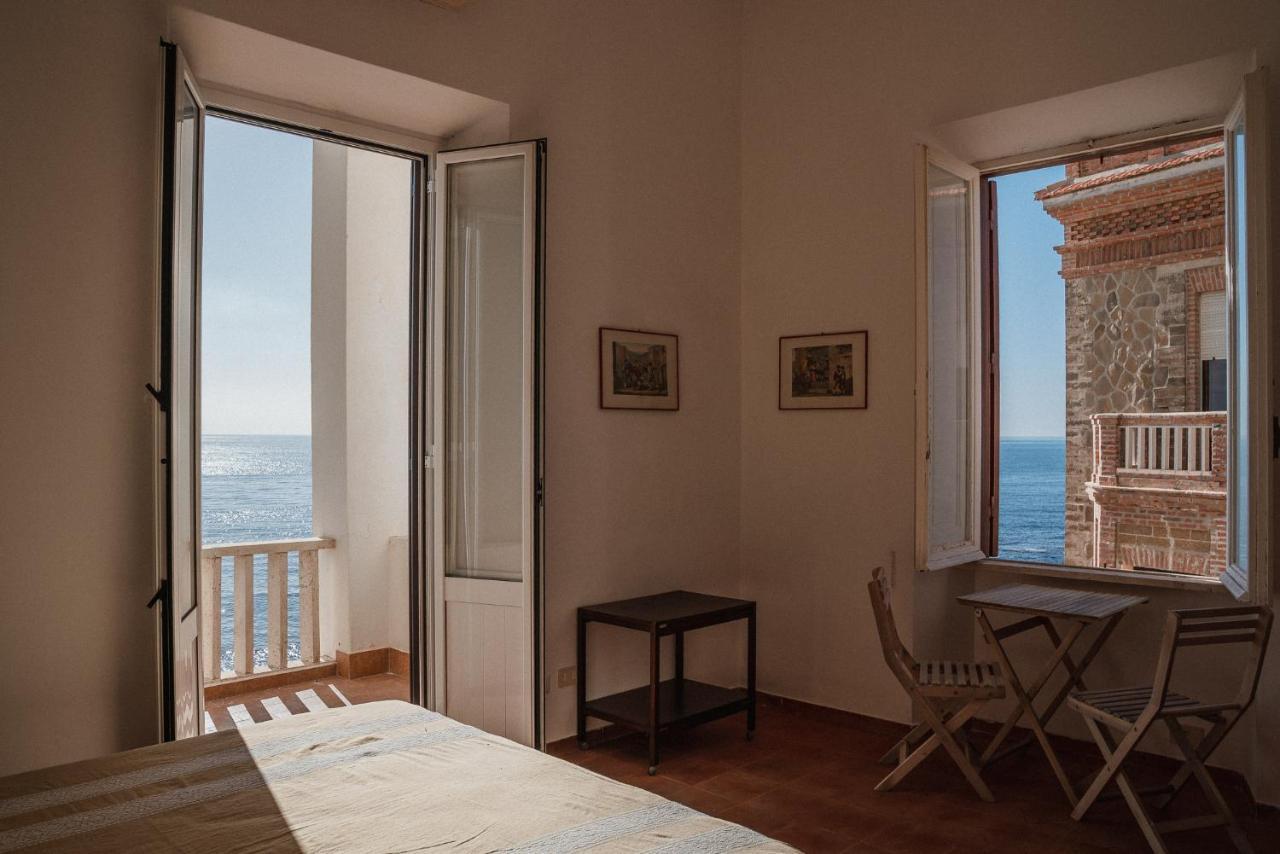 Be Your Home - Appartamento 4 Camere Sul Mare Scesa Al Mare Privata Santa Marinella Exteriör bild