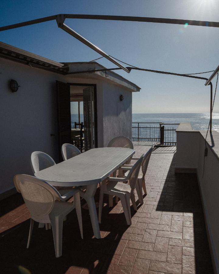 Be Your Home - Appartamento 4 Camere Sul Mare Scesa Al Mare Privata Santa Marinella Exteriör bild